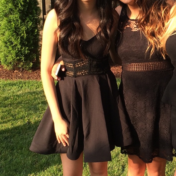 Lulu’s Formal Black Dress - Picture 2 of 5